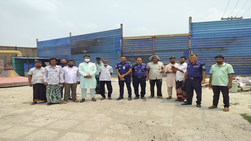 চাঁপাইনবাবগঞ্জে আবারও অবৈধ সীসা কারখানার বিরুদ্ধে অভিযান,১ লক্ষ টাকা অর্থদন্ড